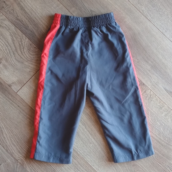 Nike 2-Piece Track Suit - Picture 9 of 11